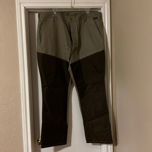 Walls Upland Nylon guard brush work pants. New with tags